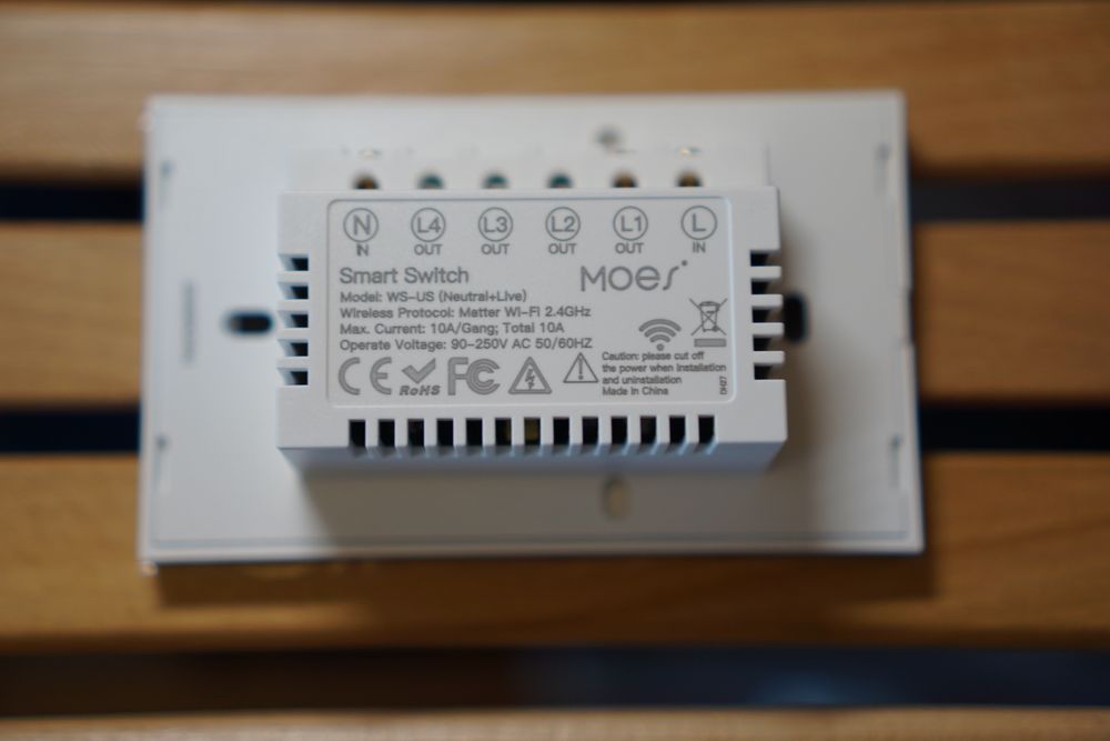 Розумний вимикач MOES WiFi Matter Smart Switch Glass Touch