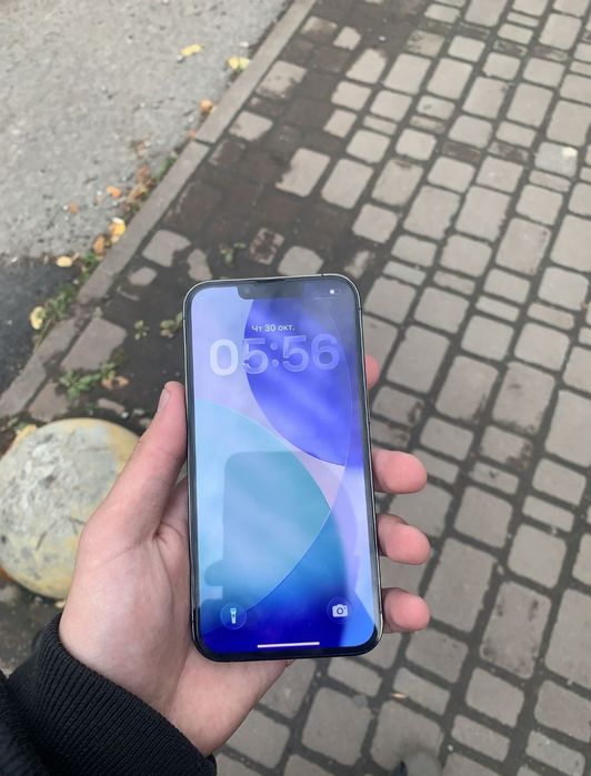 iPhone 13pro max, акумулятор 93%