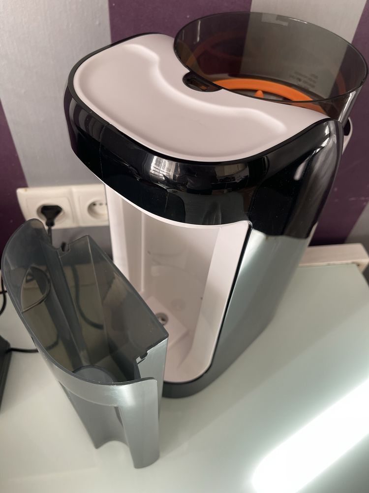 Пристрій для приготування дитячоі суміши Baby Brezza