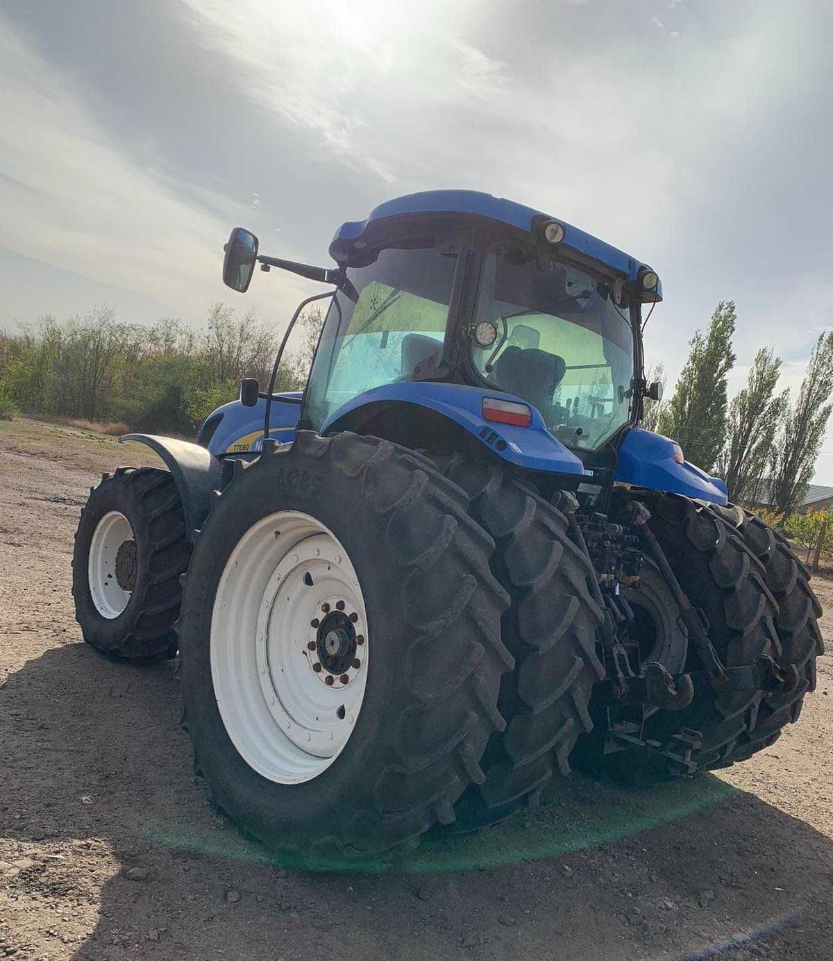 Трактор НЬЮ ХОЛЛАНД Т7060, NEW HOLLAND Т7060, зпарка, 2012 р.в.
