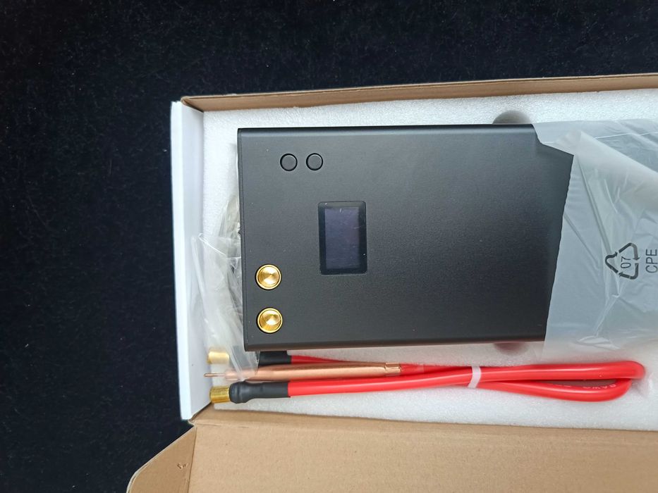 Mini zgrzewarka punktowa 7500mAh LCD – DIY do ogniw 18650