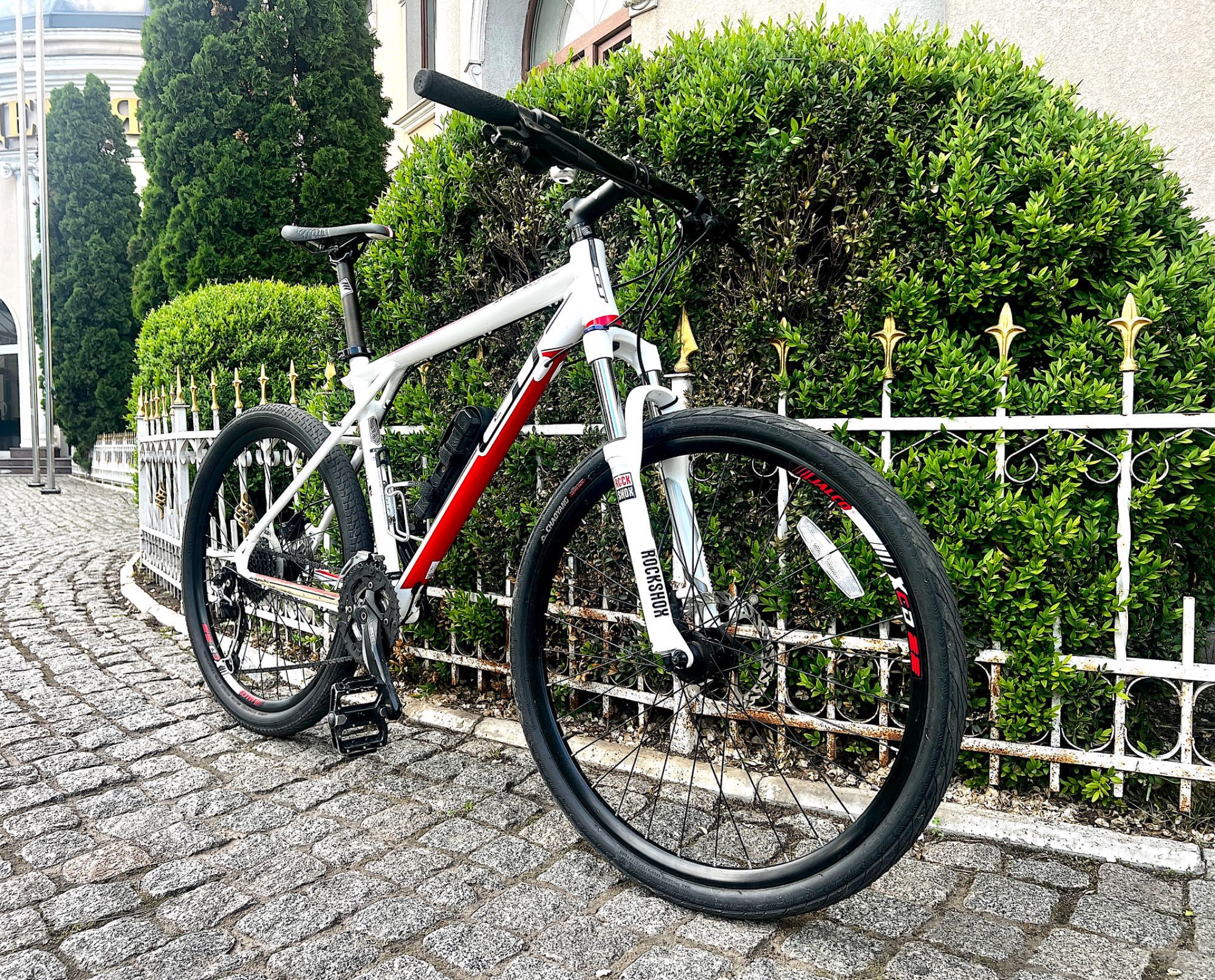Велосипед GT Elite Avalanche Deore XT + Rockshox + гидравлика