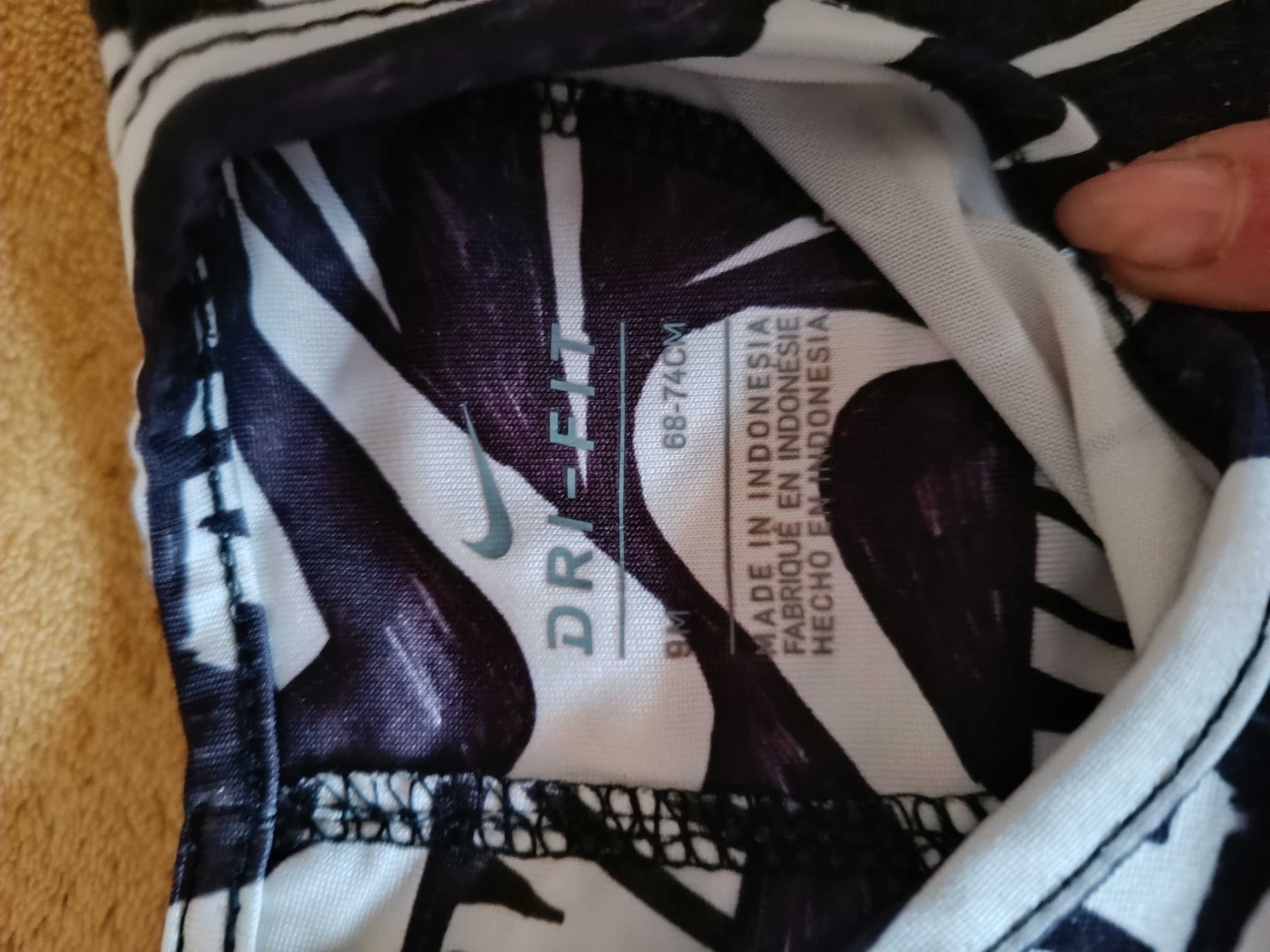 Sukienka Nike ..