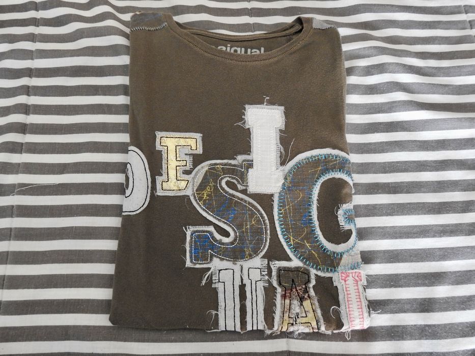 Tshirt bordada Desigual