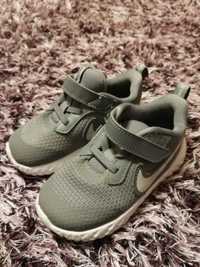 Buty Nike Revolution 5 rozmiar 25