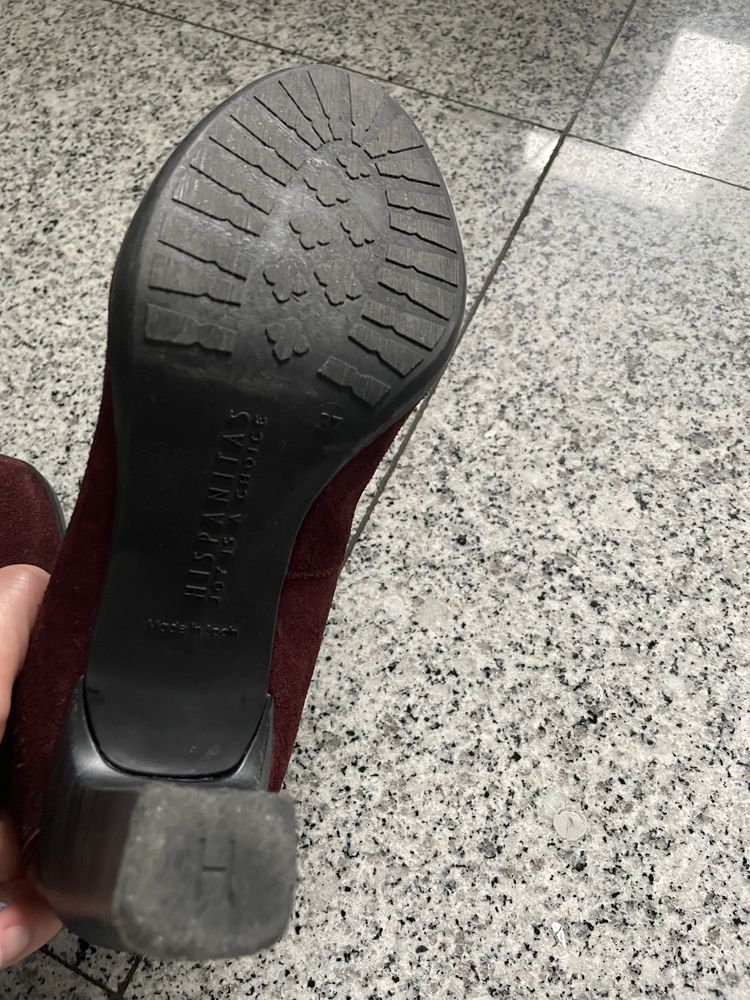 Sapatos de camurça numero 36