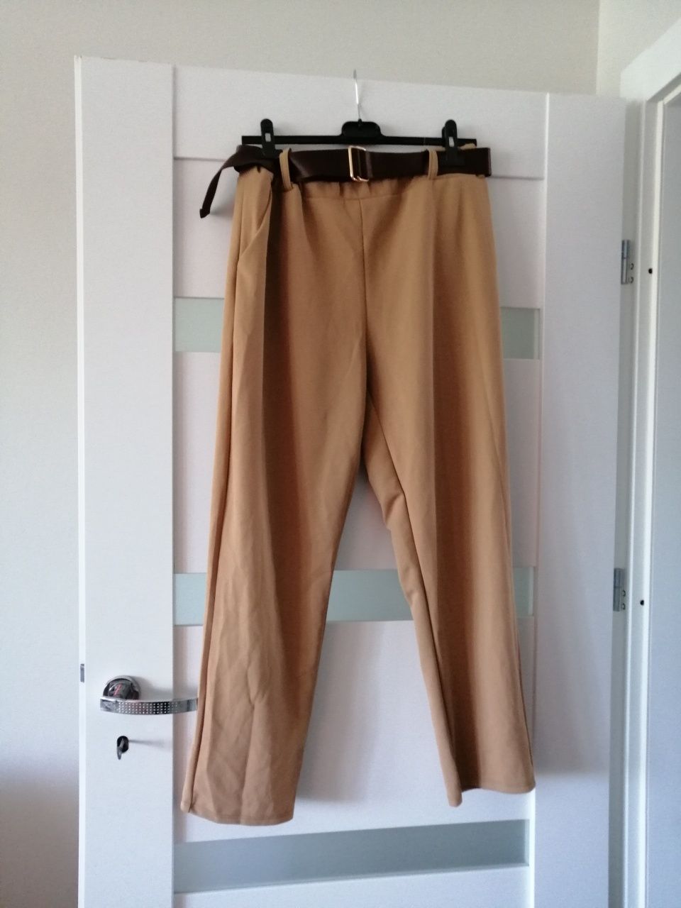 Spodnie beżowe karmelowe wiskoza z paskiem uni m L xl xxl uni