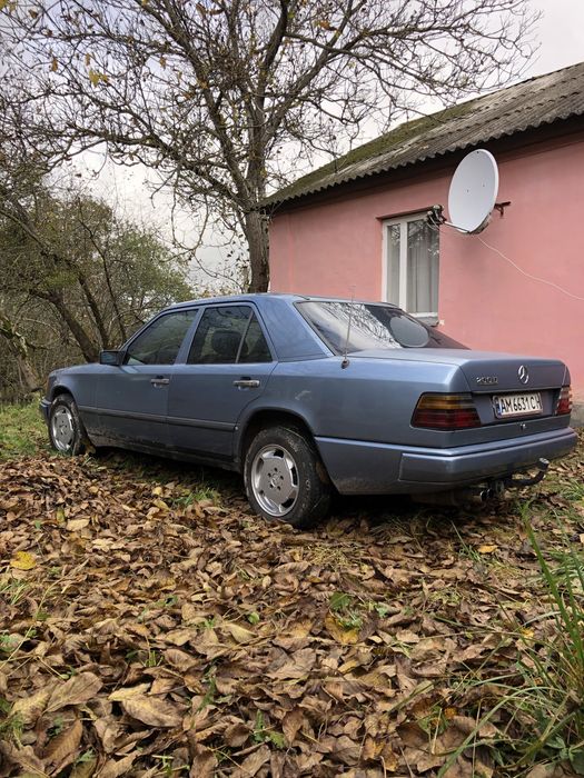 Продам мерседес 124