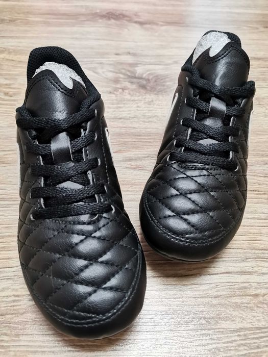 Продам бутси Nike Majestry FG 30 розміру.
