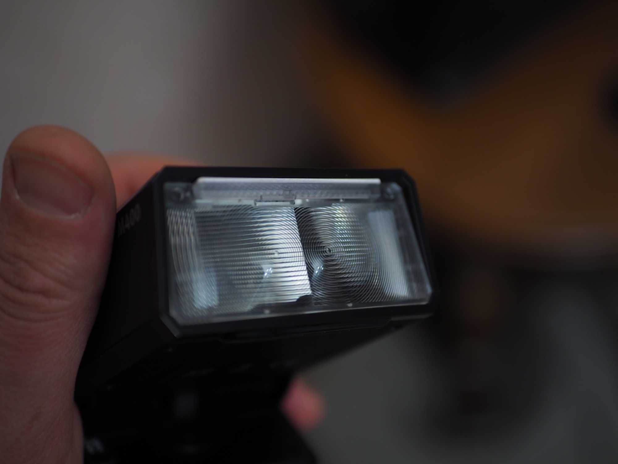 Спалах Canon Metz M400 AUTO, E-TTL, HSS, M, LED, ZOOM24-105mm