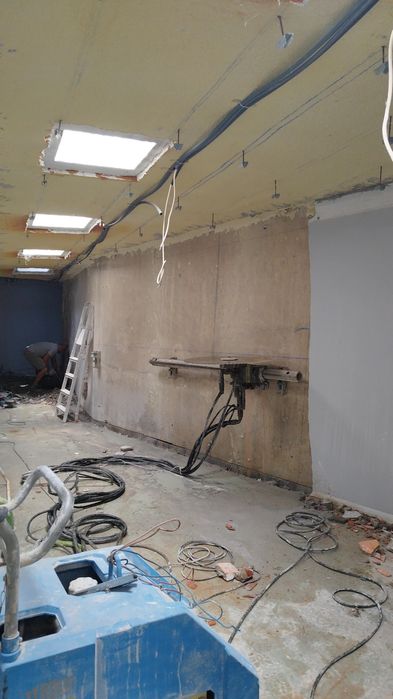 Corte de betão e Corotes