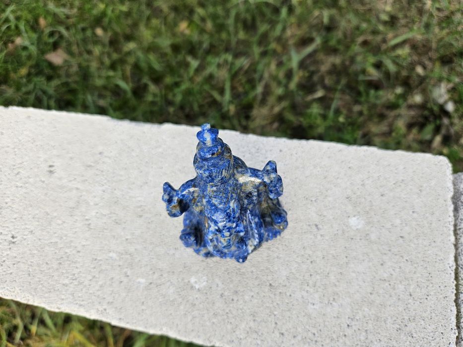 Lapiz Lazuli rzezba recznie wykonana