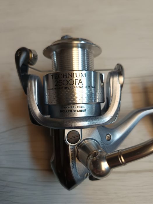 Carreto pesca Shimano technium 2500spinning, egging, LRF