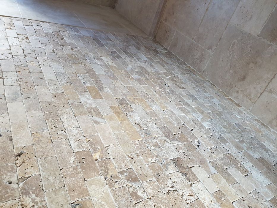 Pedra creme para piso - travertino