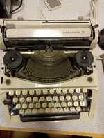 Maszyna do pisania Triumph Gabriele 10