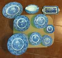 Conjunto de 74 peças de  Enoch Wedgwood Tunstall de 1965