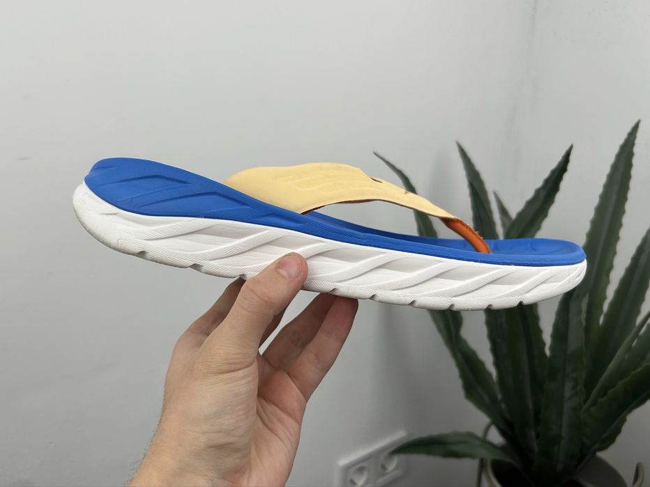 Оригінал! Тапочки шльопки вєтнамки Hoka Recovery Flip 46 розмір MM858