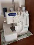 Maszyna overlock Arka Radom 700D