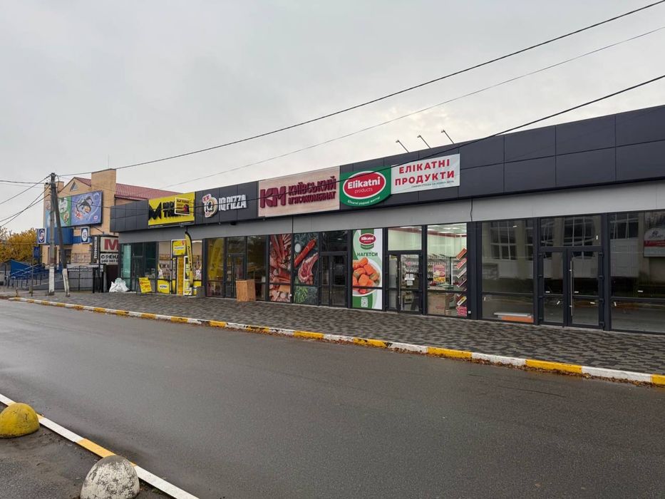 Оренда фасадного приміщення біля АТБ, в центрі міста Макарів.