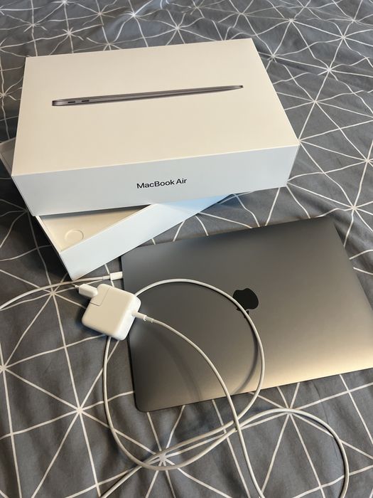 Macbook Air M1 13,3 8GB/256GB Space Gray Bateria 95%