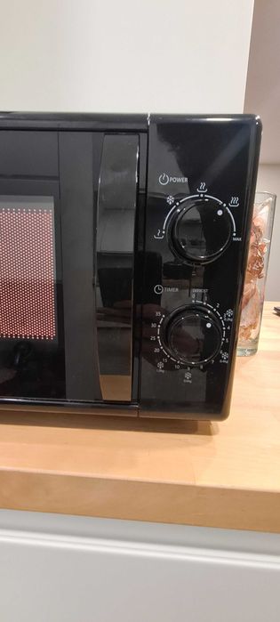 Microondas FLAMA 1 ano de uso 50€