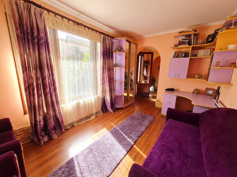 4- комнатный дом 6 станция Люстдорфской дороги/ 1 линия