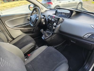 Lancia Ypsilon 1,2
