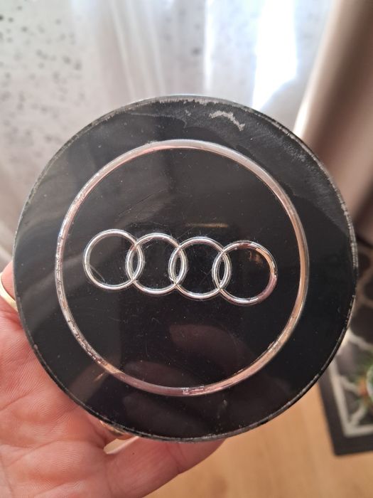 Logo audi do dekielków 80 B4