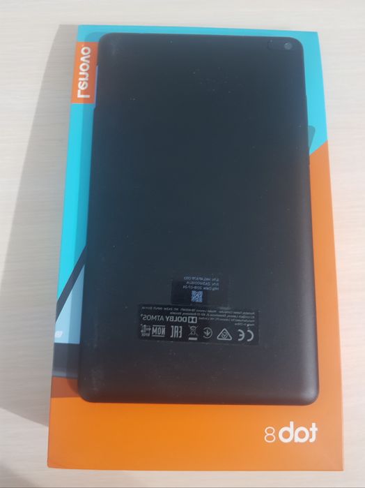 Планшет Lenovo TAB 8