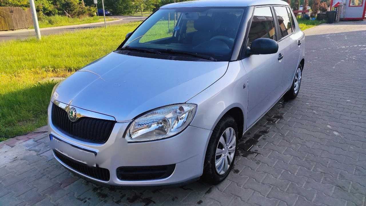 Skoda Fabia II  z kratką w bagażniku 4 osobowy