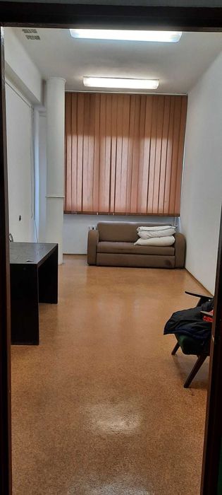 Biuro do pracy i wypoczynku/Oфісу або кімнати для роботи и відпочинку