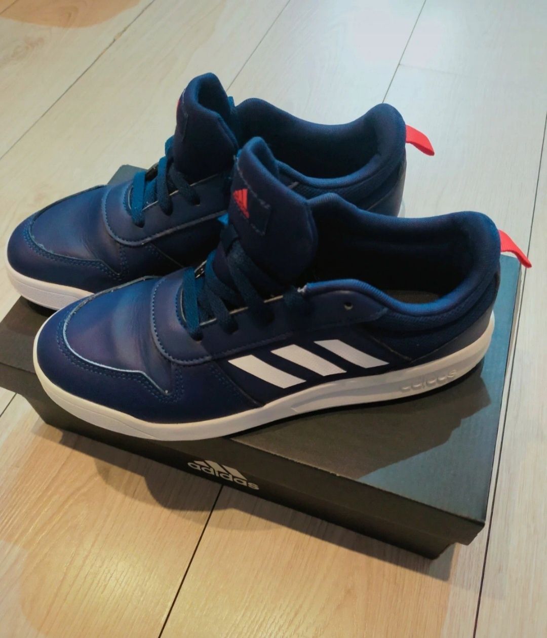 Buty Sportowe- Adidas 39nr