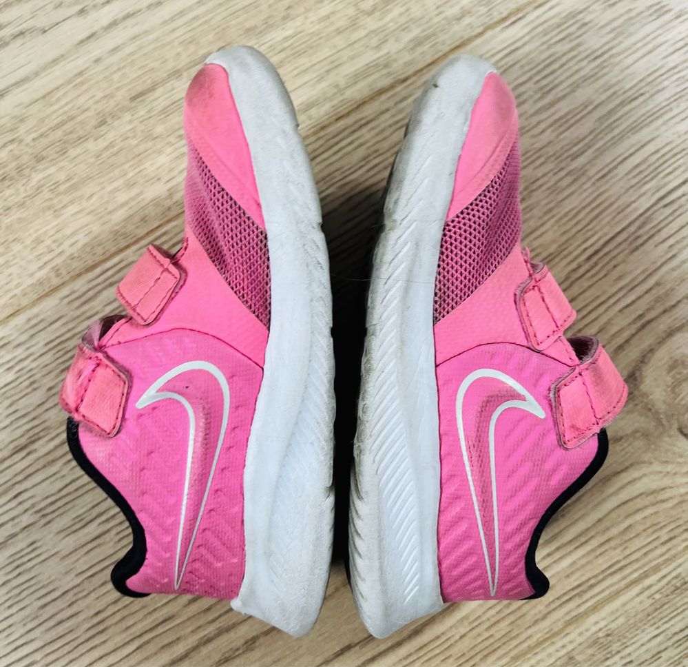 Sprzedam buty Nike Star Runner