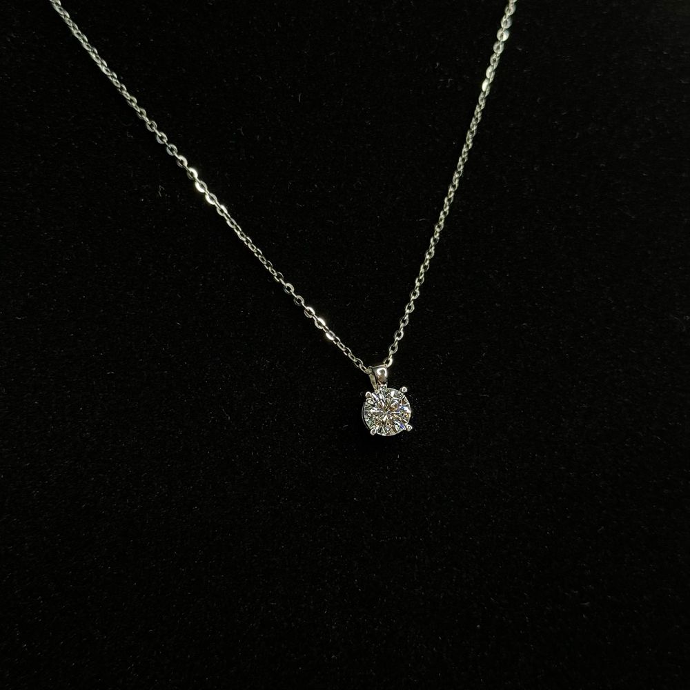 Підвіски з муассанітом 1 ct