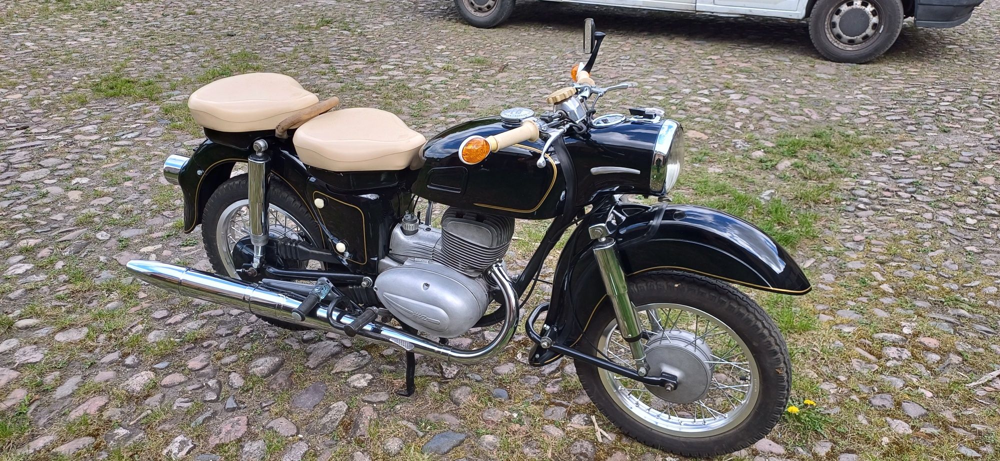 Mz es 250/1 jaskółka odrestaurowana