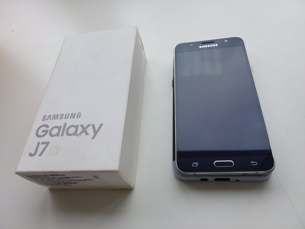 Смартфон Samsung Galaxy J7 (SM-J710) в ідеальному стані