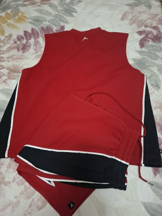 Conjunto camisola calção Jordan, Branco e vermelho Basquetebol