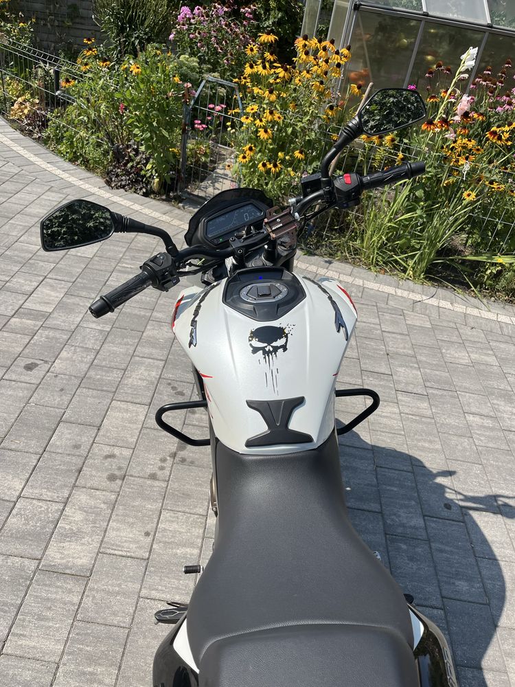 Bajaj Dominar 400