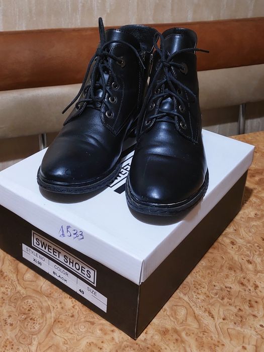 Ботінки жіночі демісезонні