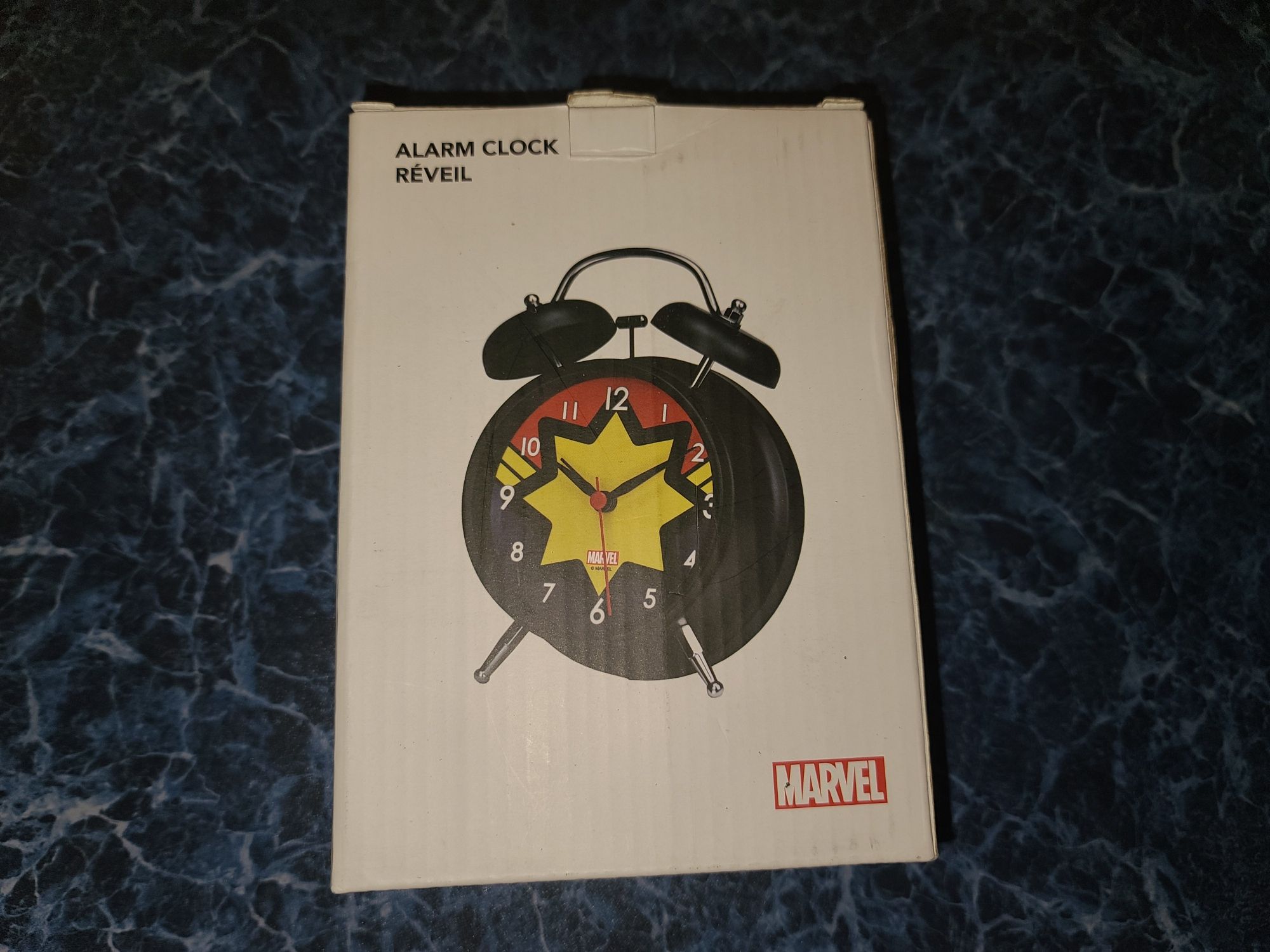 Будильник / часы Capitan Marvel Miniso