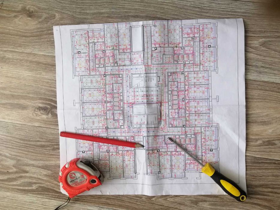 Электрик  ,квартира дом квалифицированно! Авр зарядная станция