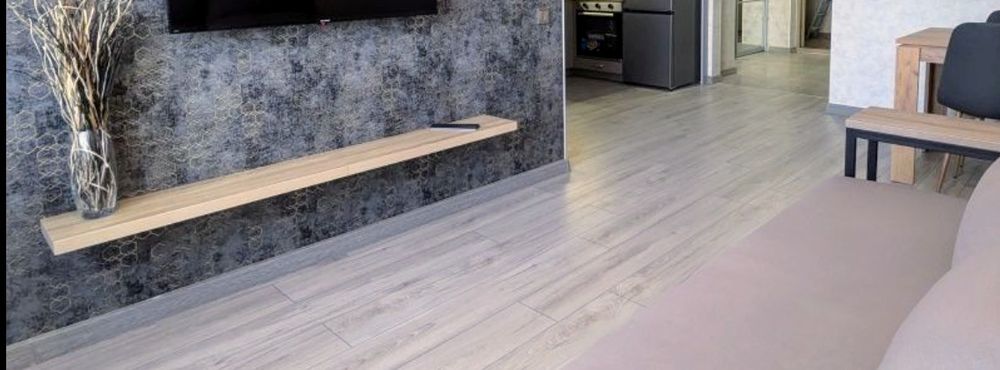 Ламінат. 5 квадратів. Longbow