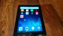 Apple Ipad 3, 10" 64gb    .