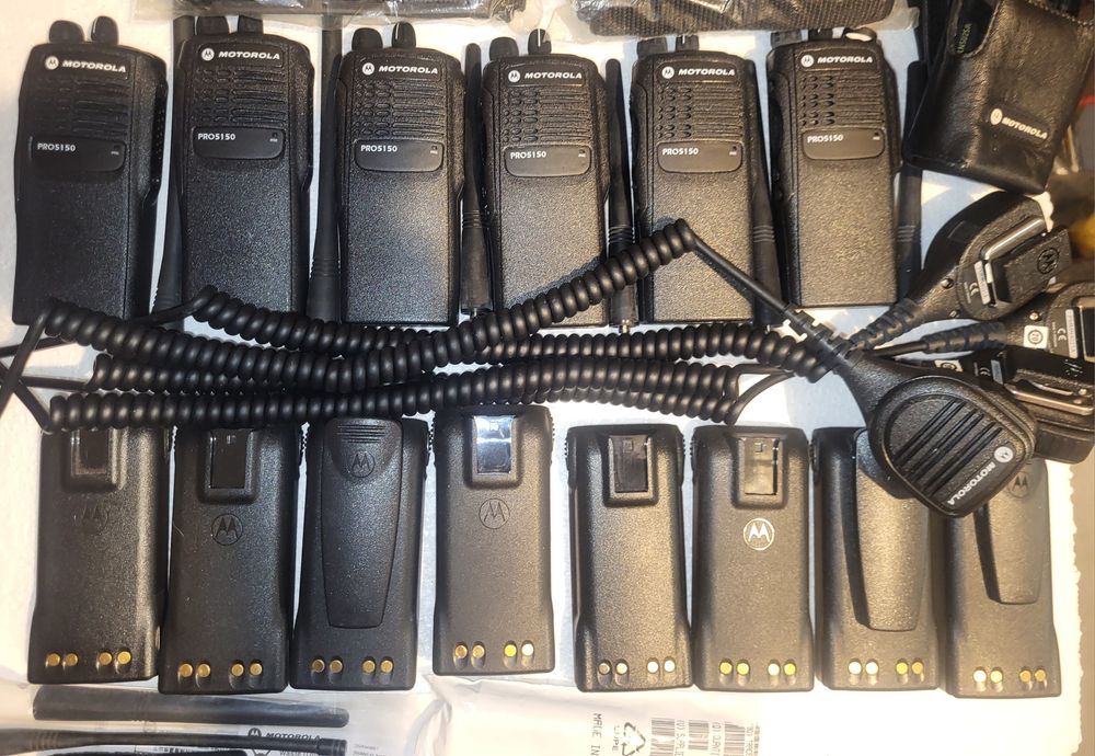 RADIOTELEFON Motorola Pro 5150 nowe VHF model LAH25KDC9AA3AN