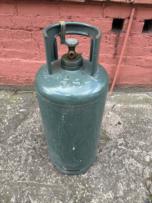 Butla gazowa na okolo 8KG gazu