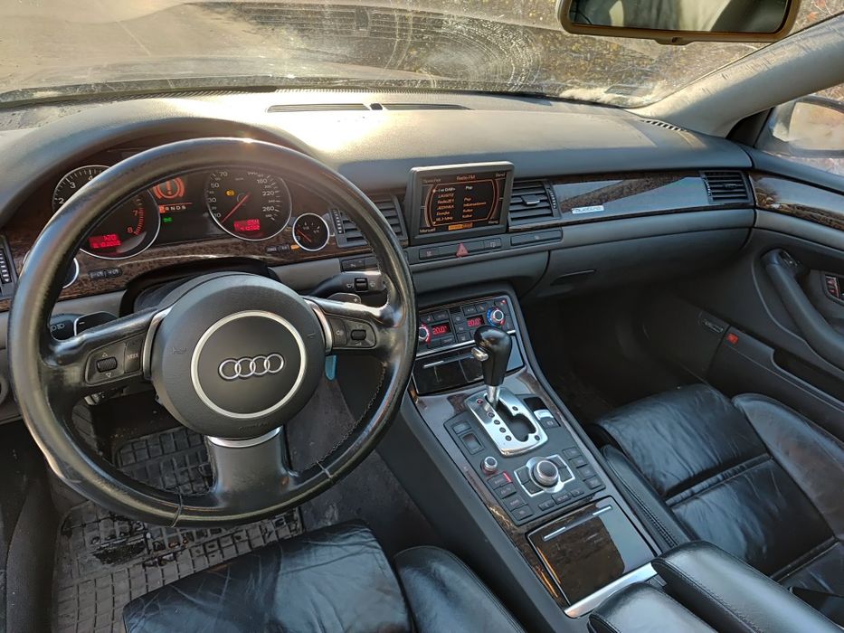 Audi A8 4.2 benzyna