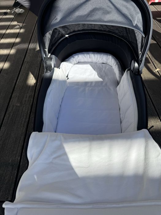 Cybex Priam 2.0 – zestaw 3w1 + parasolka