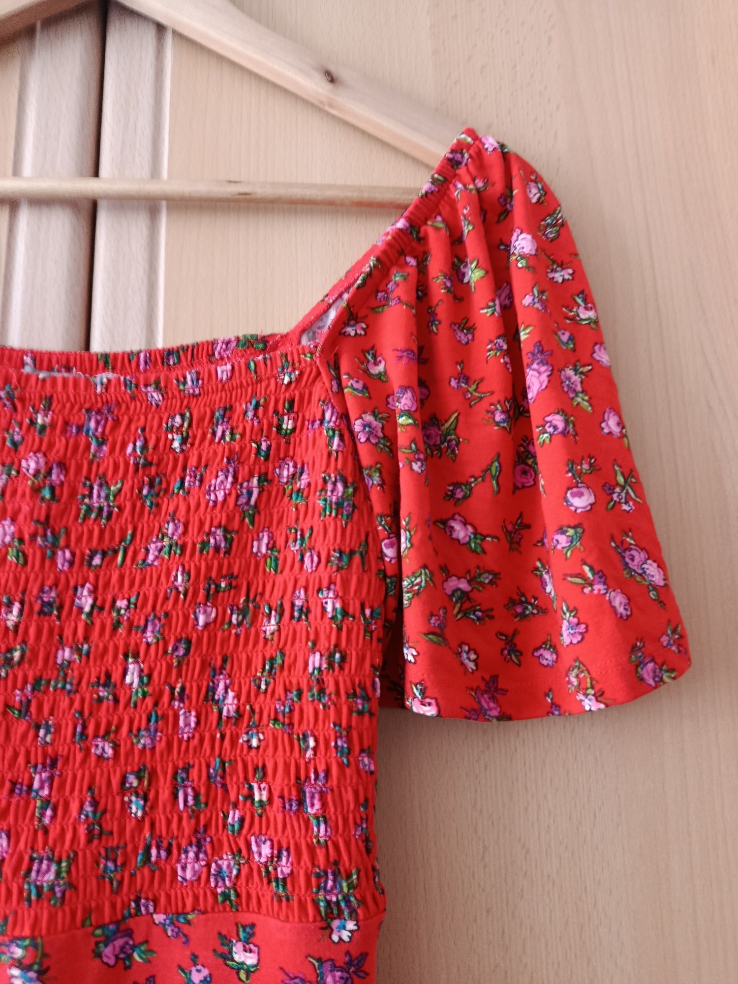 ASOS śliczna sukienka letnia czerwona w kwiaty 34 XS