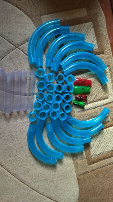 Гонки. Гоночный трек. Гонки в трубах. Машинки по трубе