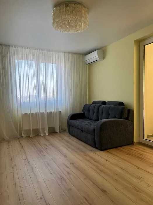 Продаю 2-к 78 м2  Новострой Харьков, З-д Малышева, Защитников Украины